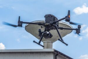 61819_dron_w_akcji-resizer-750