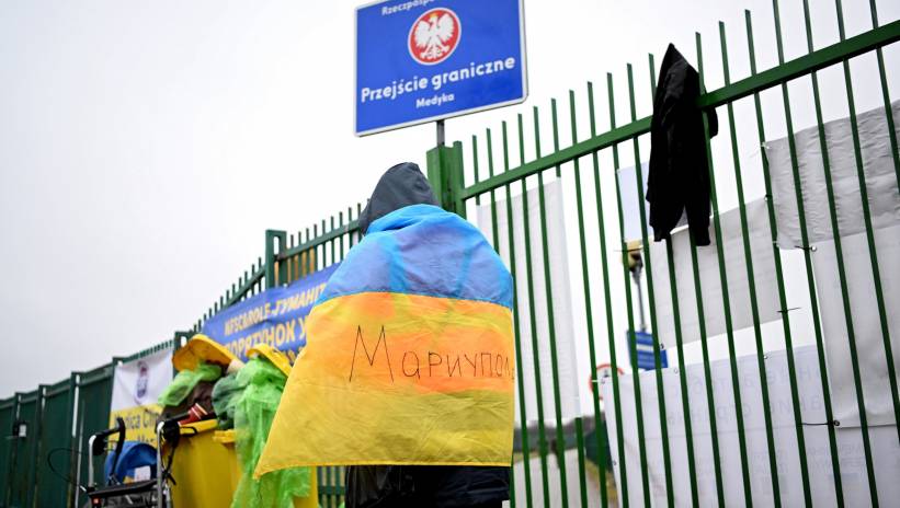 62109_42115909_42115907