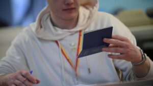 62492_42192920_42191794