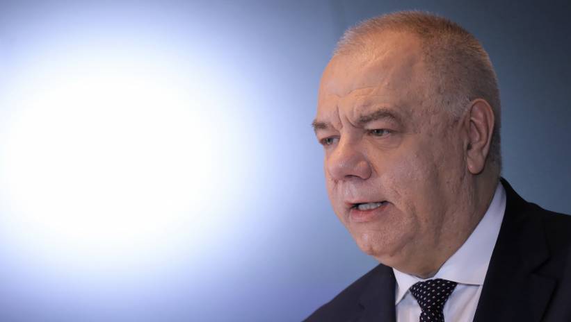 62820_42302834_42159082