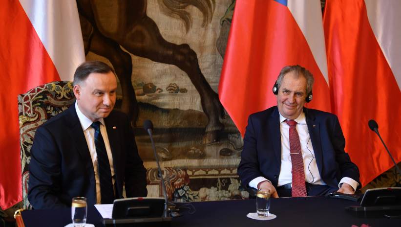 62844_42311408_42311409