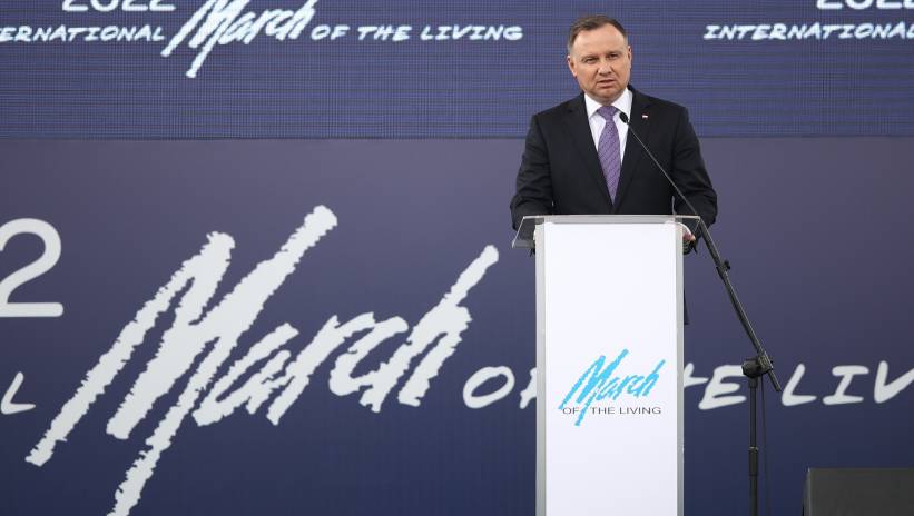 62864_42324537_42323358