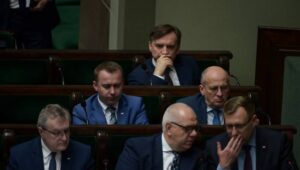 63235_42441248_42440723