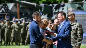 63450_42517983_42517051