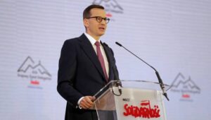 63610_42560321_42560320