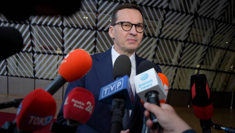 63904_42596481_42596431