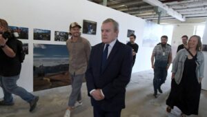 64109_42686525_42686476