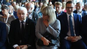 64141_42695902_42695870