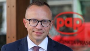 64546_42779664_42779659