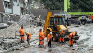 64671_42814045_42814026