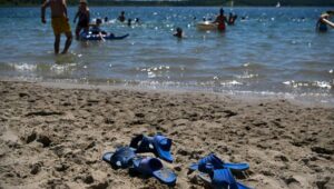 64676_42816482_42816461