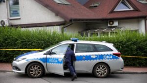 64899_42900358_42900251