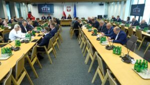 64902_42902475_42902470