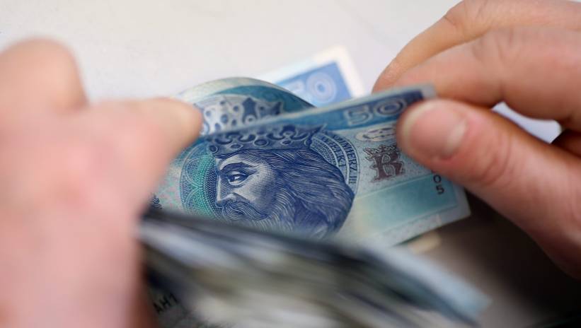 65023_42941138_41958244