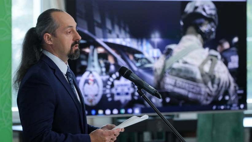 65107_42971112_42971032