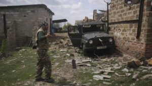 66718_43406659_43406459