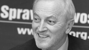 67587_43570050_43570046