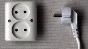 67589_43570422_43570383