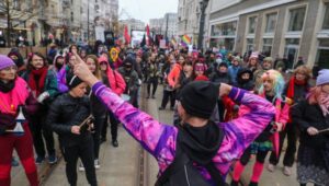 68847_43936803_43936713