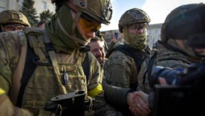 68909_43952822_43952809