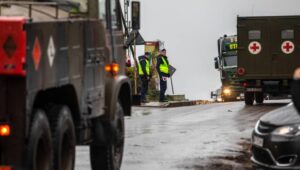 69053_43997427_43997389