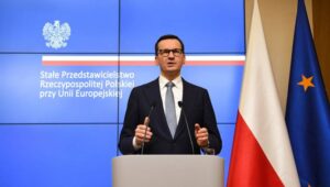 69843_44211735_44211733