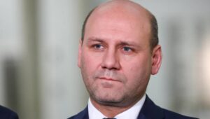 69962_44213434_44213423