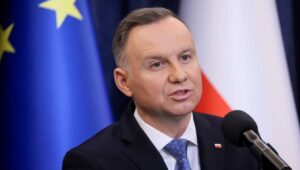 69963_44213799_44213068