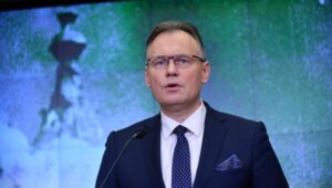 70108_44241039_44241020