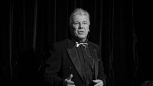 70366_44272690_44272649