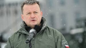 71371_44542365_44541631