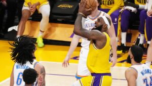 71499_44572136_44571790