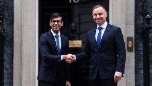 71723_44642294_44640903