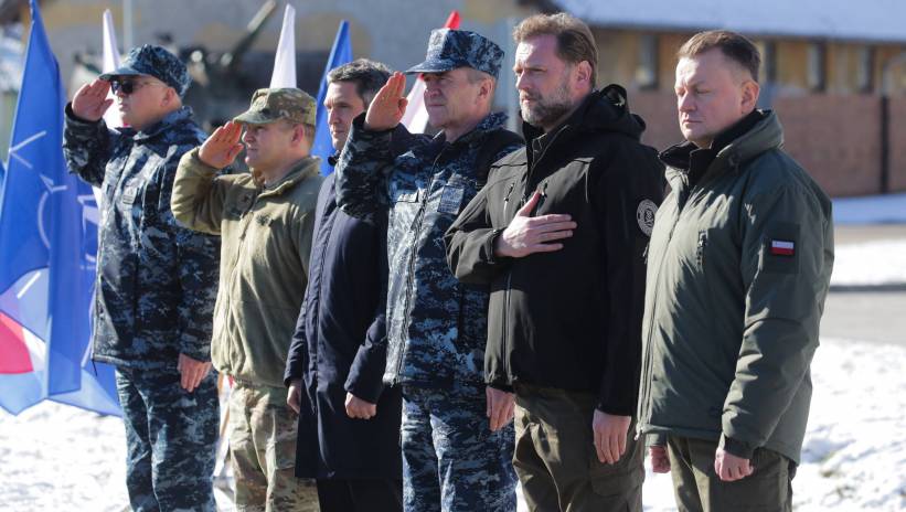 71966_44721803_44721774