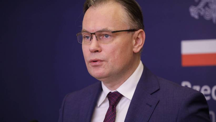 72212_44767301_44767298