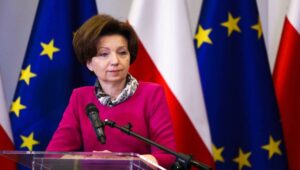 72635_44892720_44891771