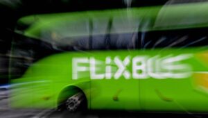 72847_44949240_31106897