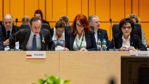 73545_45151438_45151425