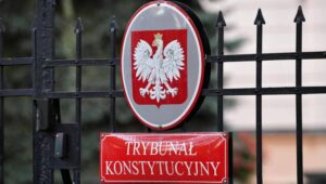 73900_45250356_40532751