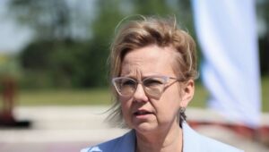 74441_45399326_45399322