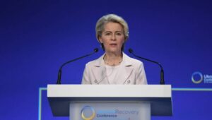 Fot. PAP/EPA/ANDY RAIN / POOL