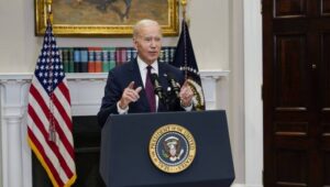 Fot. PAP/EPA/CHRIS KLEPONIS / POOL