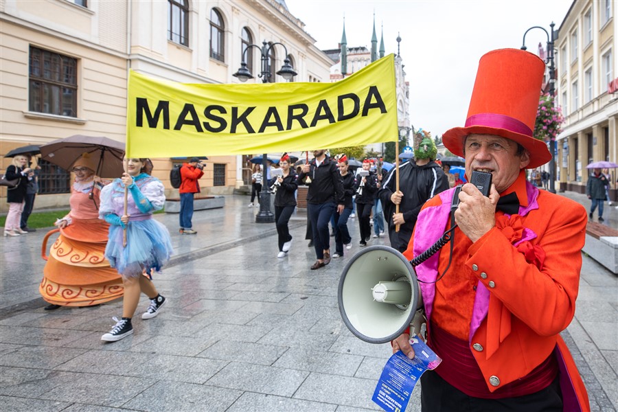 Parada cudaków i stworów. Maskarada - Rzeszów 2023. Fot. Grzegorz Bukała/UM Rzeszowa