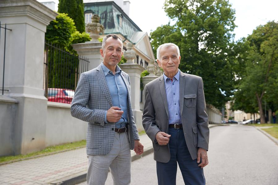 Prof. Gustaw Ostasz i prof. Grzegorz Ostasz. Fot. Tadeusz Poźniak