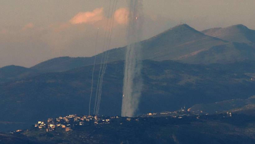 Missiles are launched from southern Lebanon towards northern Israel, as seen from the Israeli side of the border, 26 February 2024. The Israeli army reports that it is currently striking Hezbollah targets deep inside Lebanon. 
Fot. PAP/EPA/ATEF SAFADI