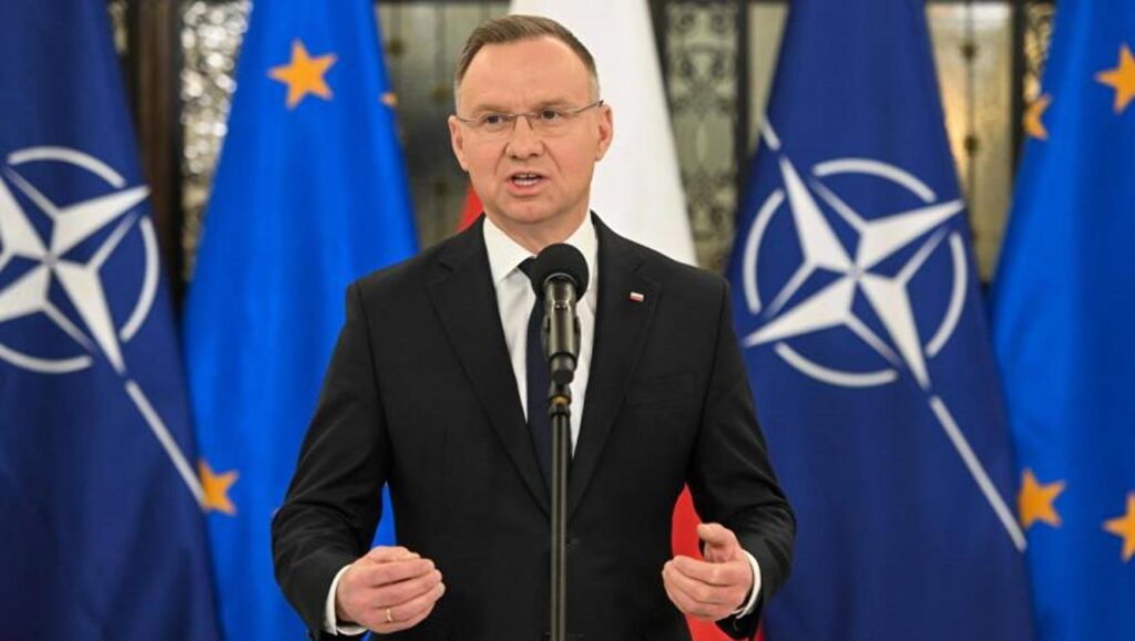 Fot. PAP/Radek Pietruszka
Warszawa, 25.04.2024. Prezydent RP Andrzej Duda podczas konferencji prasowej w Sejmie w Warszawie, 25 bm. Sejm wysłuchał wystąpienia ministra spraw zagranicznych, który przedstawił informację o zadaniach polskiej polityki zagranicznej w 2024 roku. (doro) PAP/Radek Pietruszka