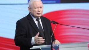 Fot. PAP/Rafał Guz
Warszawa, 13.05.2024. Prezes PiS Jarosław Kaczyński podczas konferencji prasowej w siedzibie partii na ulicy Nowogrodzkiej w Warszawie, 13 bm. (ad) PAP/Rafał Guz