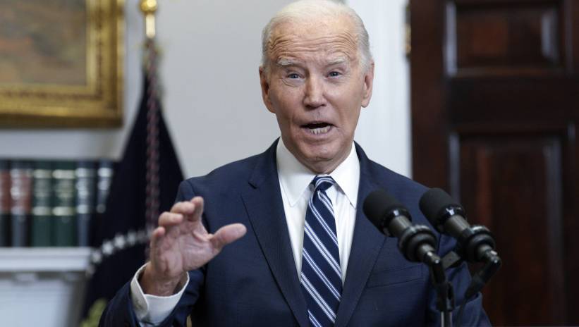 US President Joe Biden delivers remarks on the reported death of Aleksei Navalny in the Roosevelt Room at the White House in Washington, DC, USA, 16 February 2024. US President Biden said 'Make no mistake, Putin is responsible for Navalny's death' during a press conference. Russian opposition leader and outspoken Kremlin critic Alexey Navalny has died aged 47 in a penal colony, the Federal Penitentiary Service of the Yamalo-Nenets Autonomous District announced on 16 February 2024. A prison service statement said that Navalny 'felt unwell' after a walk on 16 February, and it was investigating the causes of his death. In late 2023 Navalny was transferred to an Arctic penal colony considered one of the harshest prisons. Fot. PAP/EPA/YURI GRIPAS / POOL