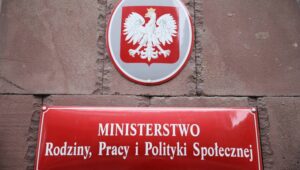 Warszawa, 03.06.2020. Siedziba Ministerstwa Rodziny, Pracy i Polityki Społecznej przy ul. Nowogrodzkiej w Warszawie, 3 bm. Fot. PAP/Leszek Szymański