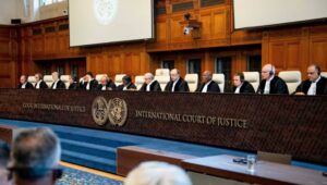 The panel of judges, with President Nawaf Salam (C), at the International Court of Justice in The Hague, the Netherlands, during a non-binding ruling on the legal consequences of the Israeli occupation of the West Bank and East Jerusalem, 19 July 2024. The ICJ advises that Israel's settlement policy is in violation of international law. EPA/LINA SELG Dostawca: PAP/EPA